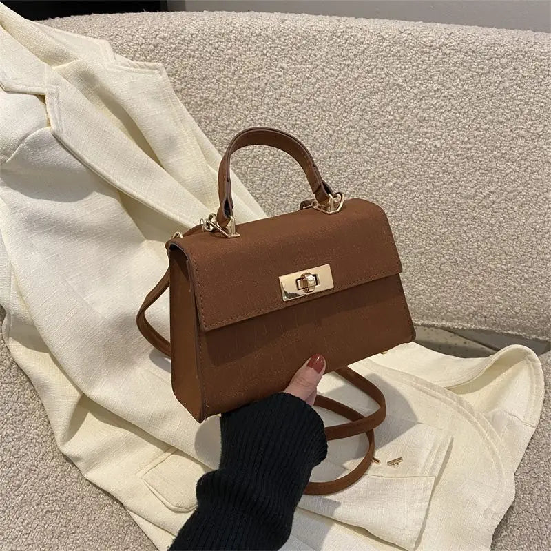 New Women's Fashionable Handbag 2026 Trendy Shoulder Crossbody Bag Retro Chic Small Square Bag Versatile Handbag Casual Style